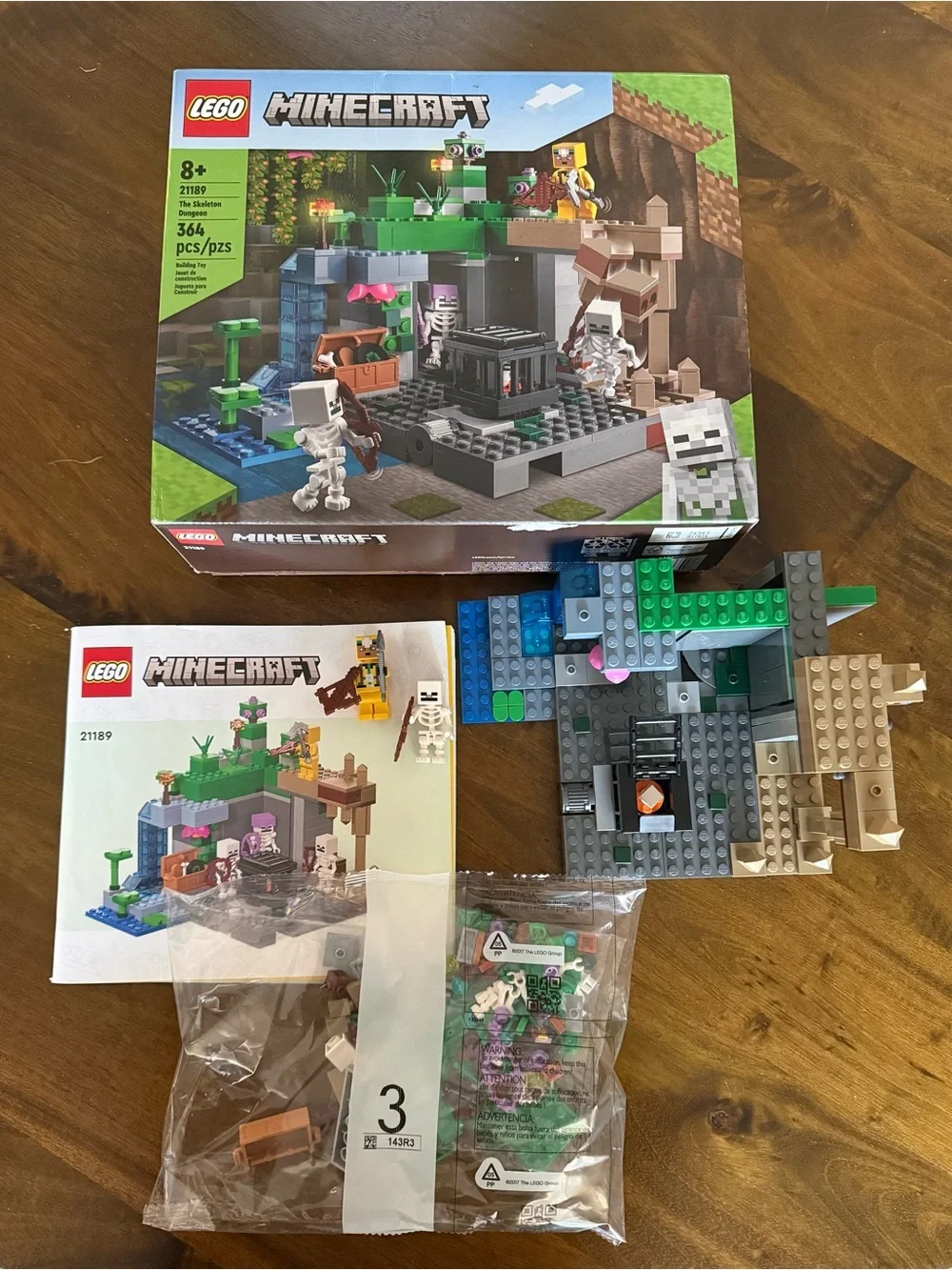 LEGO 21189 Minecraft The Skeleton Dungeon Kids Toy - Green/Grey